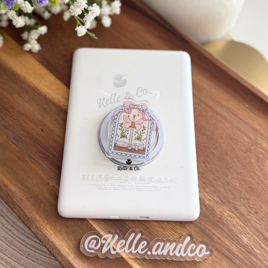 Fantasy Reader | Kindle Grip MagSafe | kindle case | Books