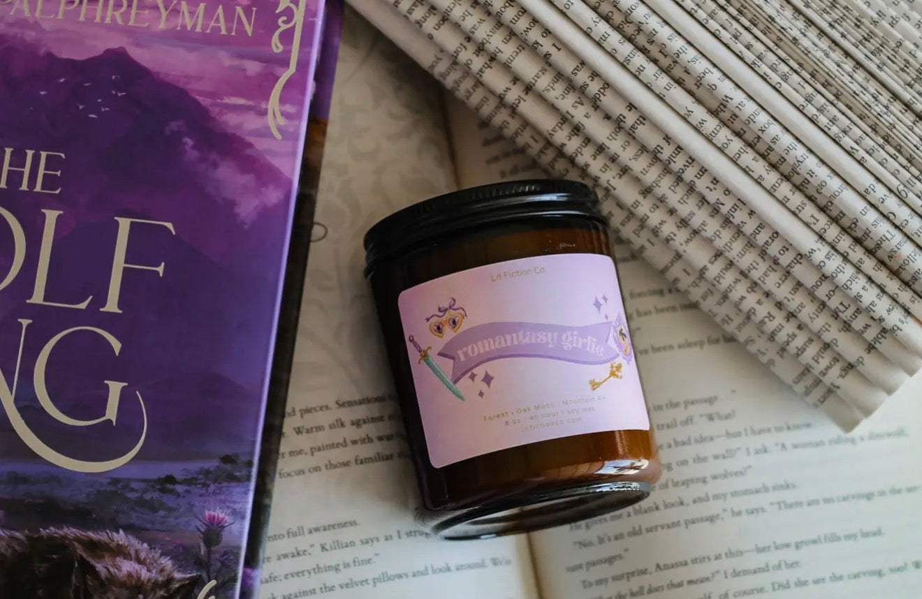Romantasy Girlie Candle