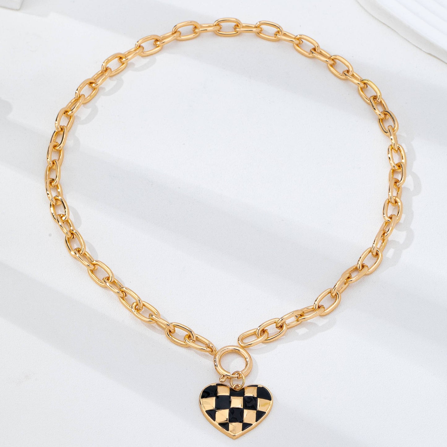 Checkered Heart Toggle Necklace | 80N93046