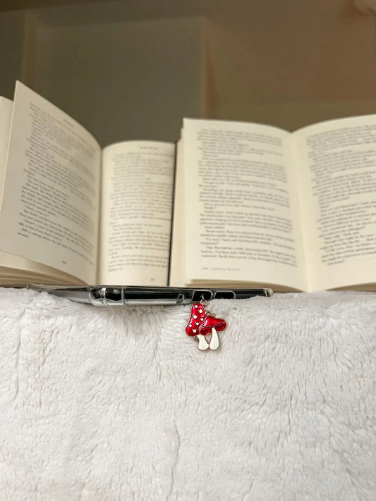 Red Mushrooms Kindle Charm, USB-C Dust Plug