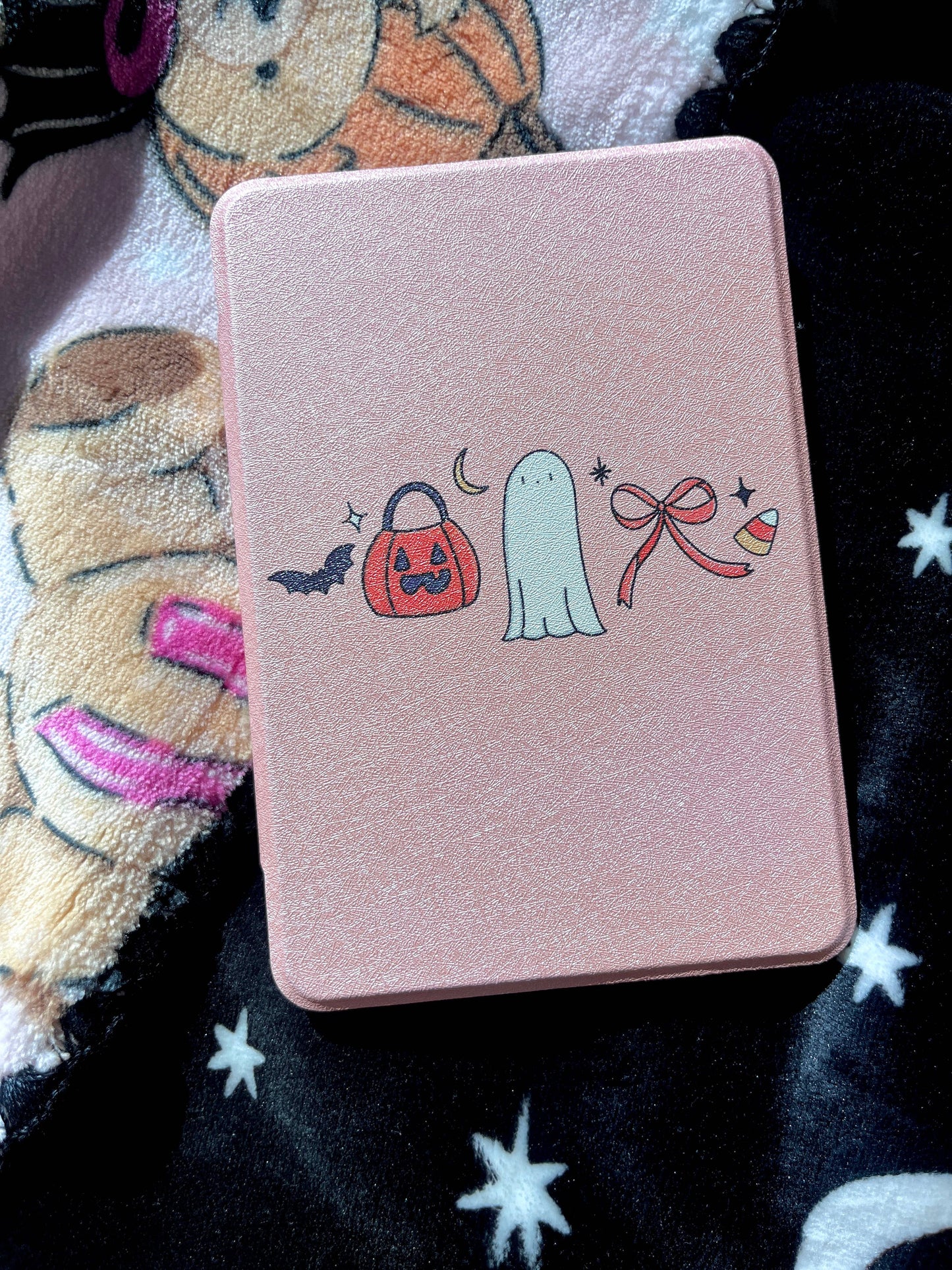 Halloween Kindle Case with clear back 
