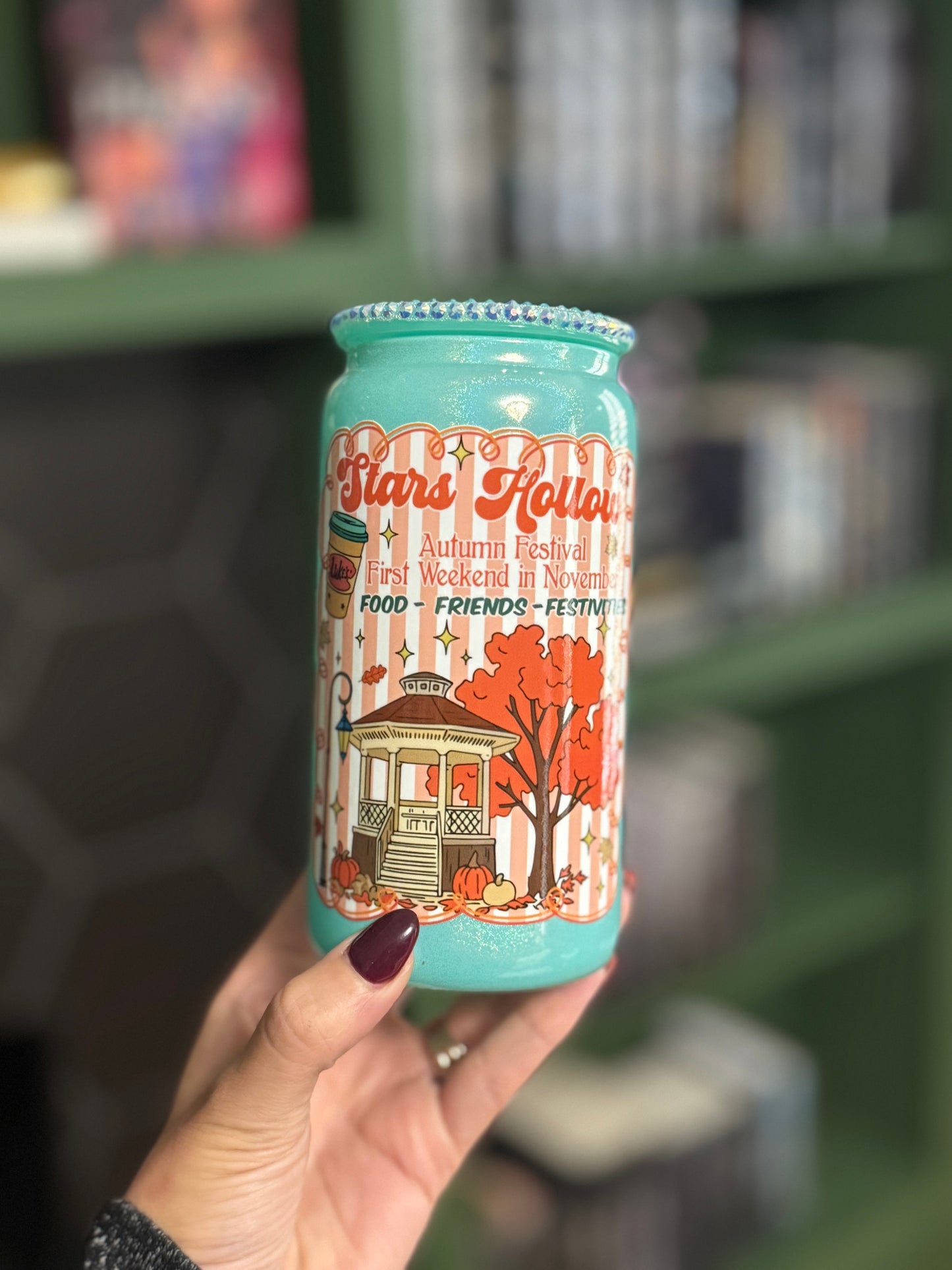 Stars Hollow orange cup