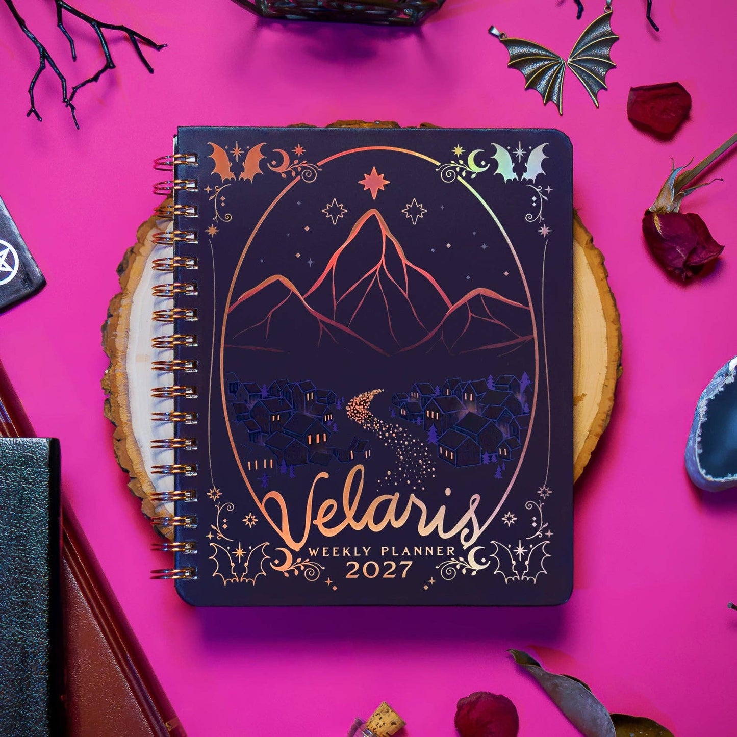 A Court of Thorns and Roses: Velaris 2027 Weekly Planner, Personal Organizer