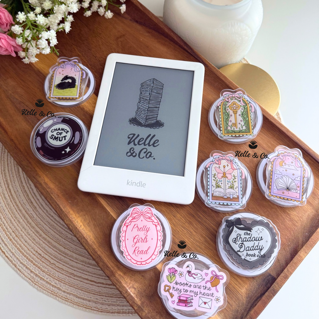 Fantasy Reader | Kindle Grip MagSafe | kindle case | Books 
