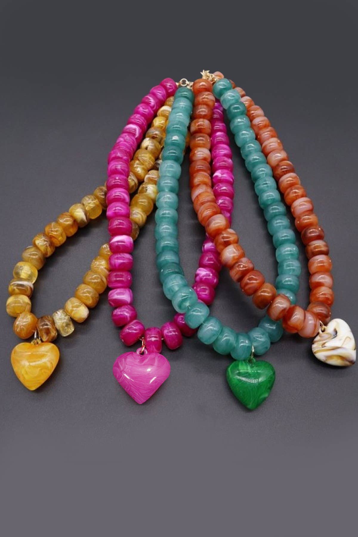 Heart Pendant Resin Beaded Necklaces | 40NK9701