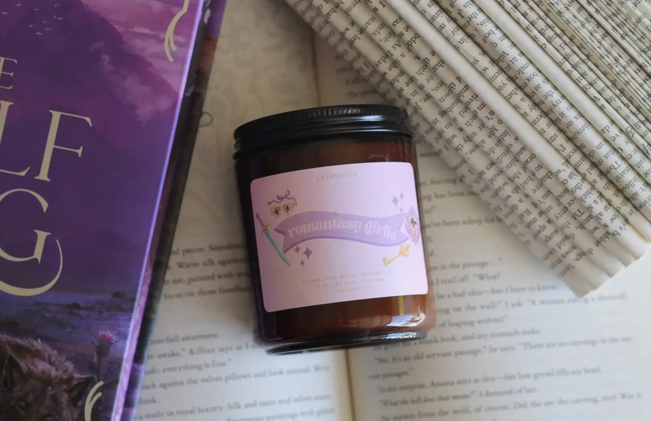 Romantasy Girlie Candle