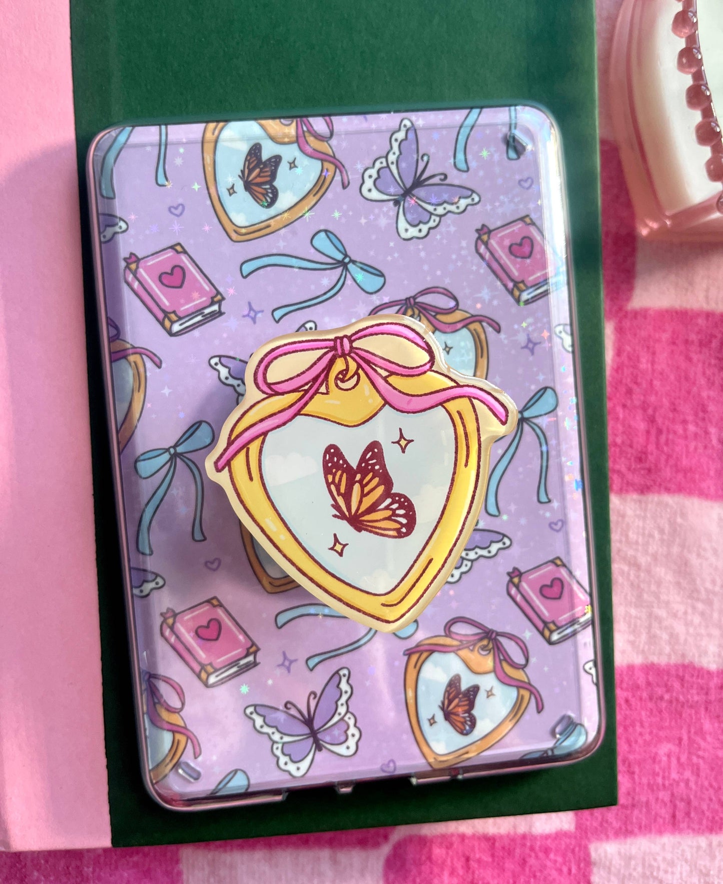 Butterfly Locket Magnetic Grip- E-reader and phone grip  